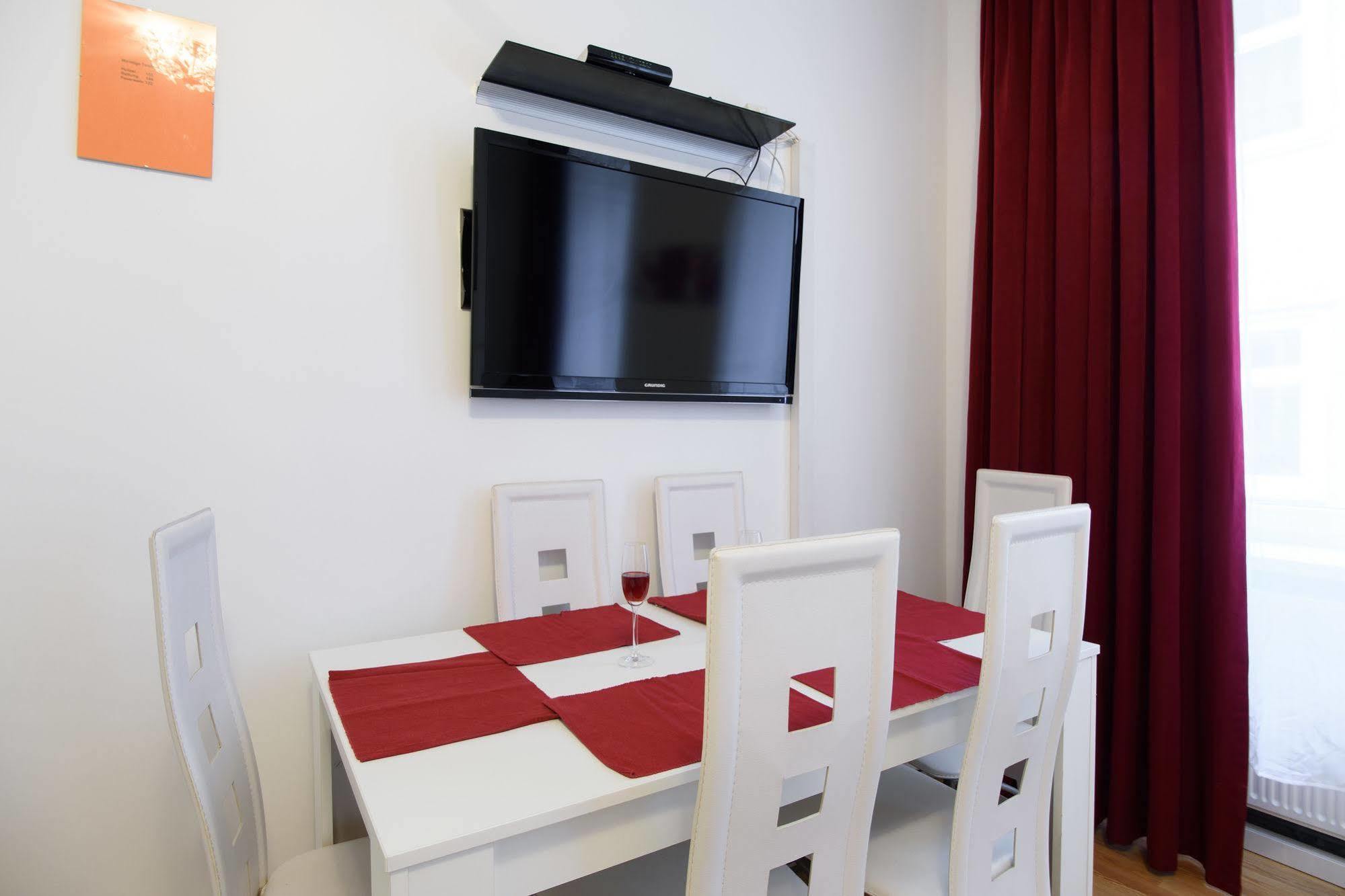 וינה Royal Resort Apartments Belvedere מראה חיצוני תמונה