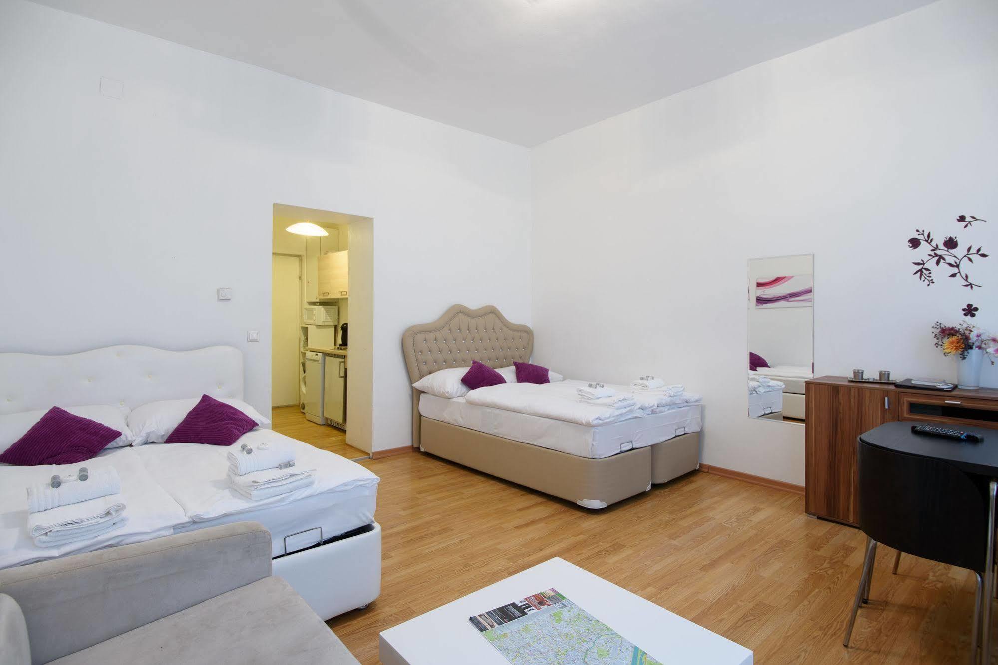 וינה Royal Resort Apartments Belvedere מראה חיצוני תמונה