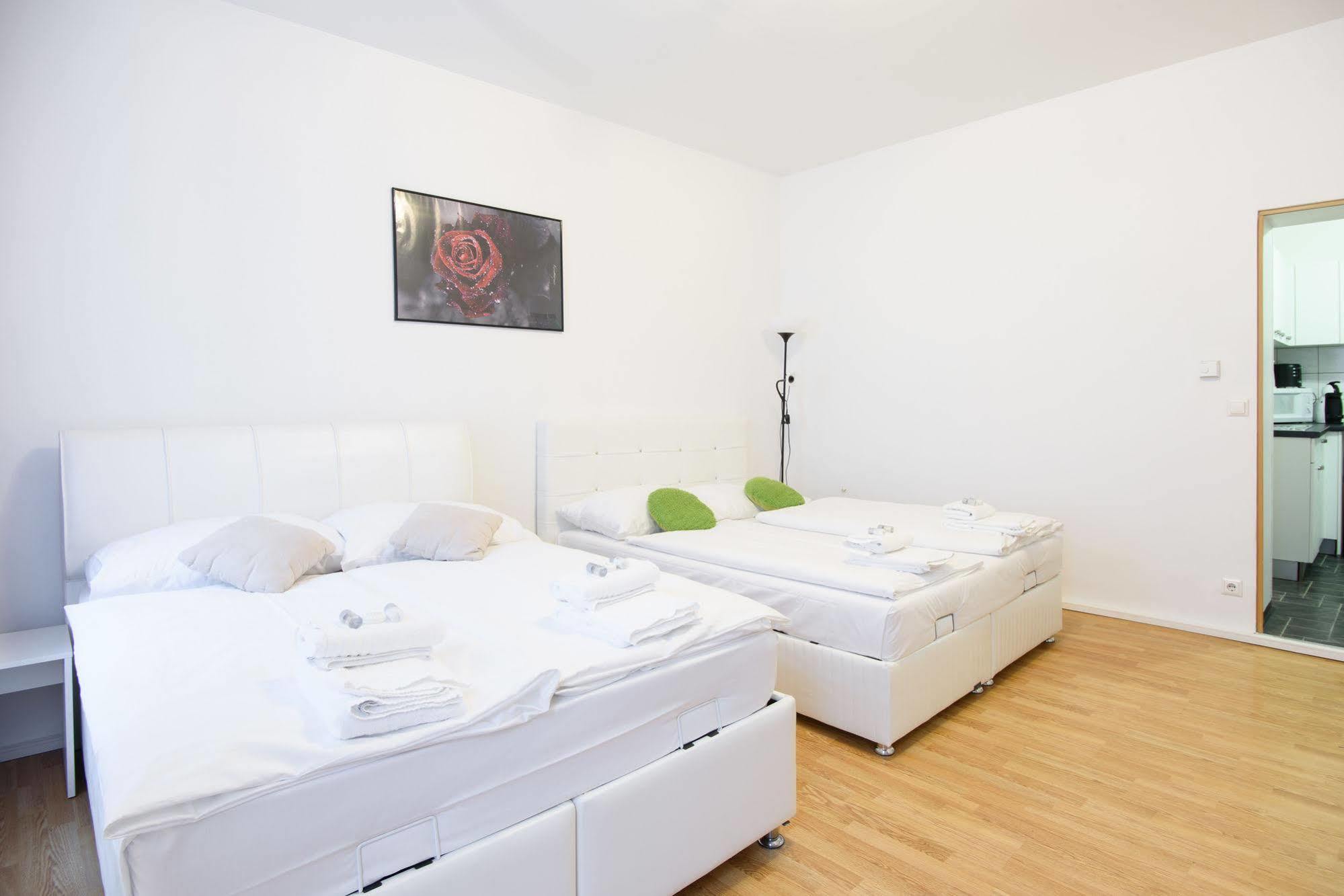 וינה Royal Resort Apartments Belvedere מראה חיצוני תמונה